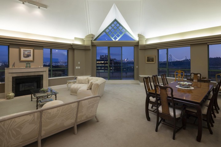 Photo 7 at 19A - 328 Taylor Way, Park Royal, West Vancouver