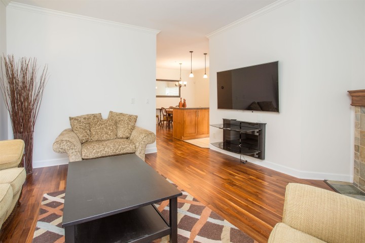 Photo 13 at 10 - 3150 Sunnyhurst Road, Lynn Valley, North Vancouver