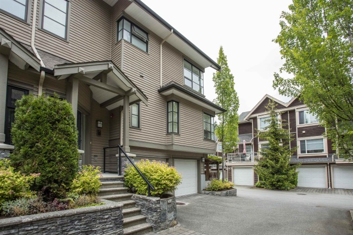 Photo 3 at 10 - 3150 Sunnyhurst Road, Lynn Valley, North Vancouver