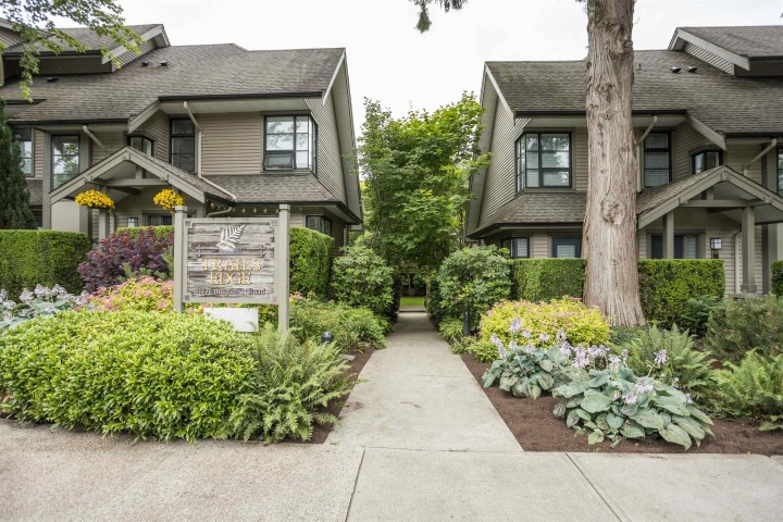 Photo 32 at 10 - 3150 Sunnyhurst Road, Lynn Valley, North Vancouver