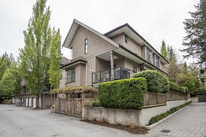 Photo 1 at 10 - 3150 Sunnyhurst Road, Lynn Valley, North Vancouver
