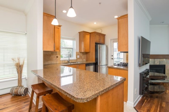 Photo 9 at 10 - 3150 Sunnyhurst Road, Lynn Valley, North Vancouver