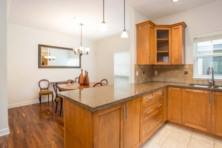 Photo 4 at 10 - 3150 Sunnyhurst Road, Lynn Valley, North Vancouver