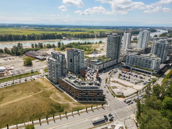 Photo 33 at 309 - 3588 Sawmill Crescent, South Marine, Vancouver East