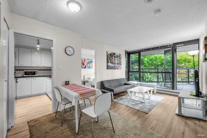 Photo 2 at 201 - 1367 Alberni Street, West End VW, Vancouver West