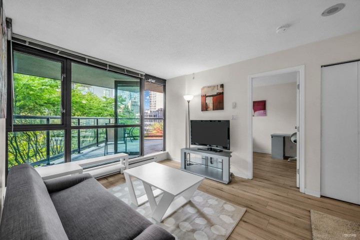 Photo 6 at 201 - 1367 Alberni Street, West End VW, Vancouver West