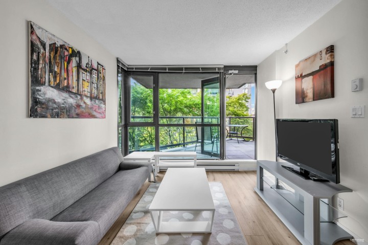 Photo 3 at 201 - 1367 Alberni Street, West End VW, Vancouver West