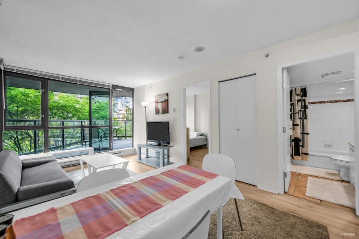 Photo 9 at 201 - 1367 Alberni Street, West End VW, Vancouver West