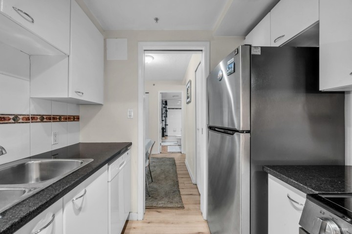 Photo 14 at 201 - 1367 Alberni Street, West End VW, Vancouver West