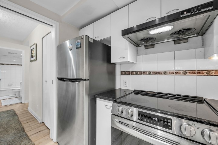 Photo 15 at 201 - 1367 Alberni Street, West End VW, Vancouver West