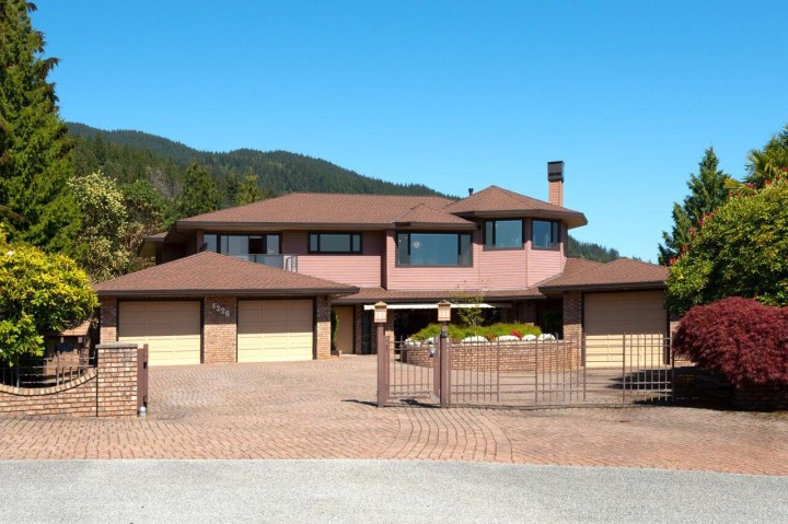 Photo 1 at 4228 Rockridge Crescent, Rockridge, West Vancouver