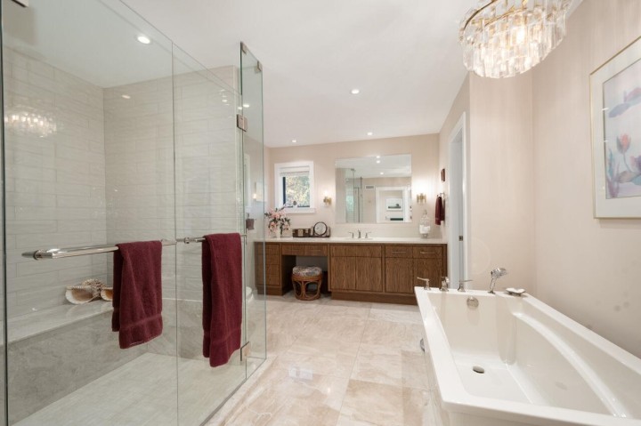 Photo 18 at 4228 Rockridge Crescent, Rockridge, West Vancouver