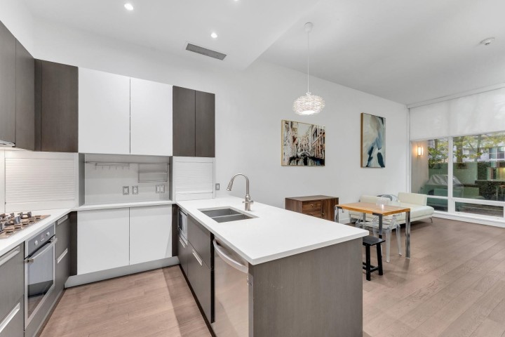 Photo 13 at 268 W 1st Avenue, False Creek, Vancouver West