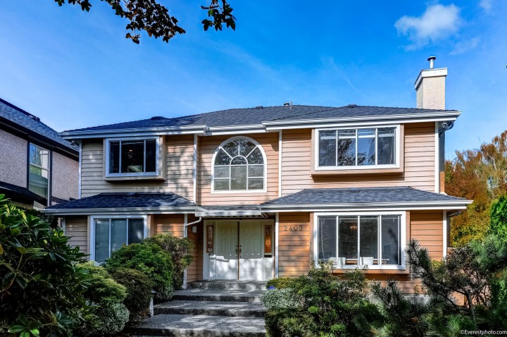 Photo 1 at 2403 W 20th Avenue, Arbutus, Vancouver West