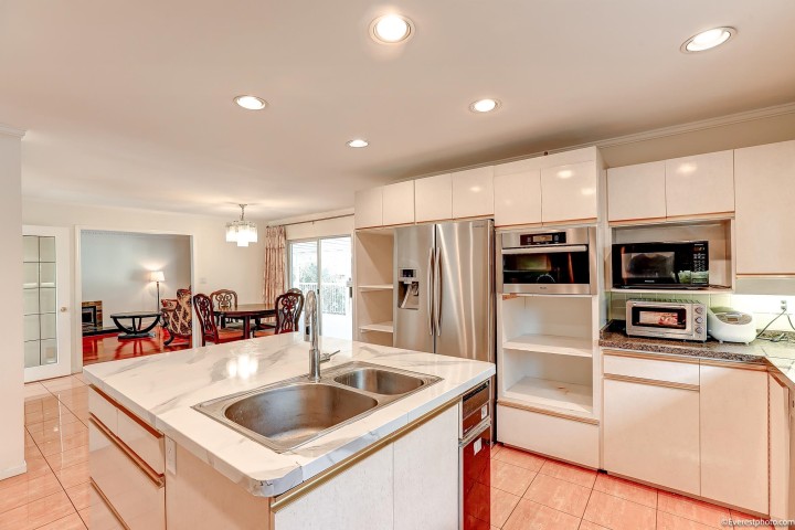 Photo 11 at 2403 W 20th Avenue, Arbutus, Vancouver West