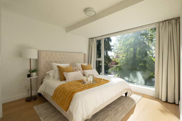 Photo 16 at 1577 W 57th Avenue, South Granville, Vancouver West