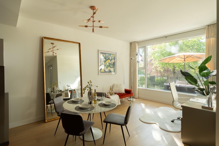 Photo 8 at 1577 W 57th Avenue, South Granville, Vancouver West