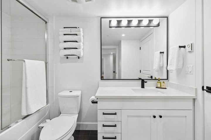 Photo 24 at 232 - 4550 Fraser Street, Fraser VE, Vancouver East