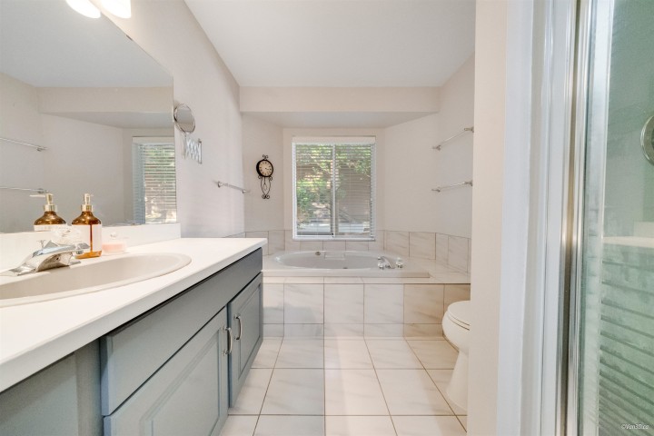 Photo 16 at 8515 Ansell Place, Howe Sound, West Vancouver