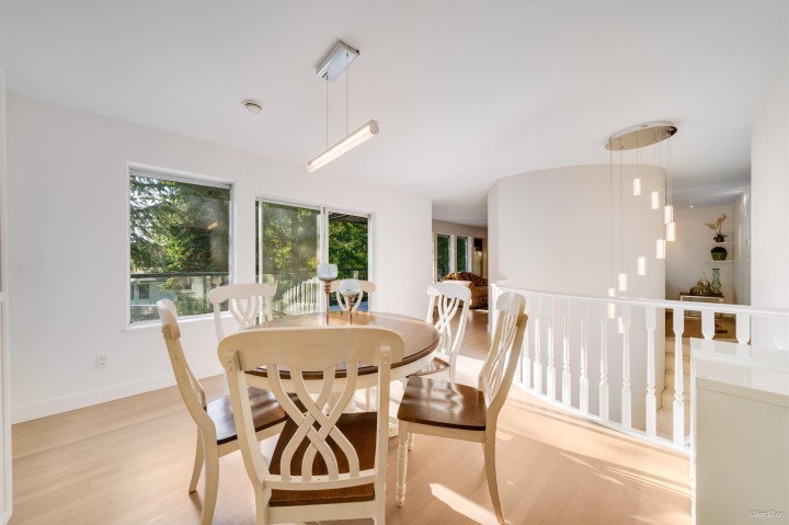 Photo 8 at 8515 Ansell Place, Howe Sound, West Vancouver