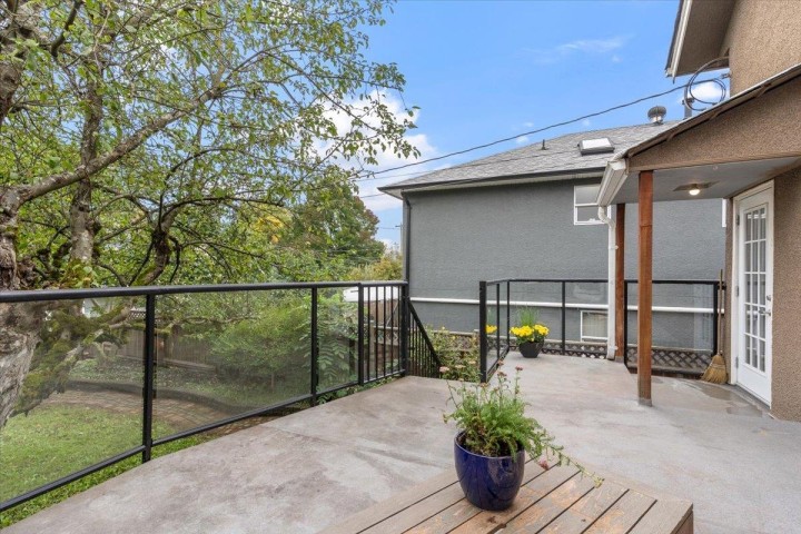 Photo 26 at 4833 Lanark Street, Knight, Vancouver East