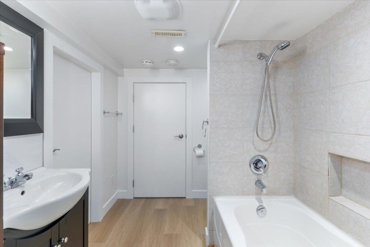 Photo 33 at 4833 Lanark Street, Knight, Vancouver East