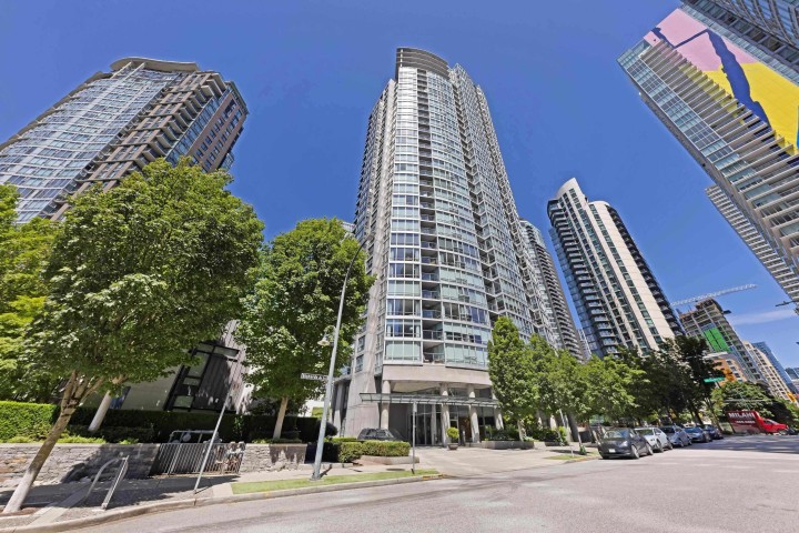 Photo 23 at 1607 - 1495 Richard Street, Yaletown, Vancouver West