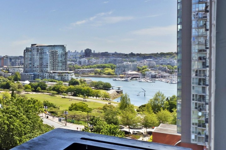 Photo 2 at 1607 - 1495 Richard Street, Yaletown, Vancouver West