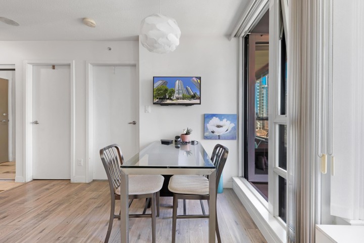 Photo 6 at 1607 - 1495 Richard Street, Yaletown, Vancouver West