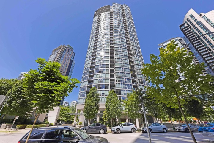 Photo 24 at 1607 - 1495 Richard Street, Yaletown, Vancouver West