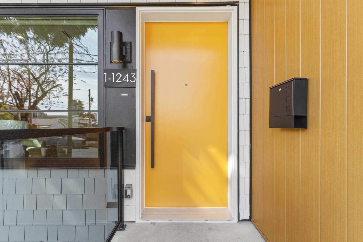 Photo 3 at 1 - 1243 Nootka Street, Renfrew VE, Vancouver East