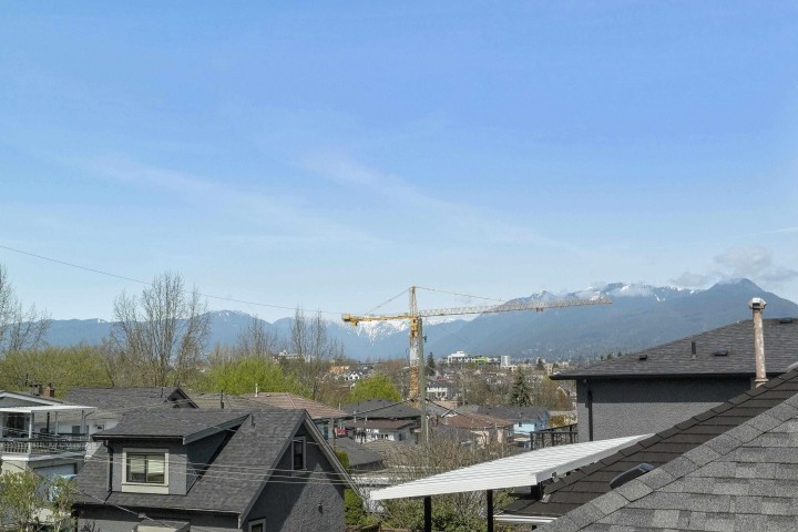 Photo 36 at 1 - 1243 Nootka Street, Renfrew VE, Vancouver East