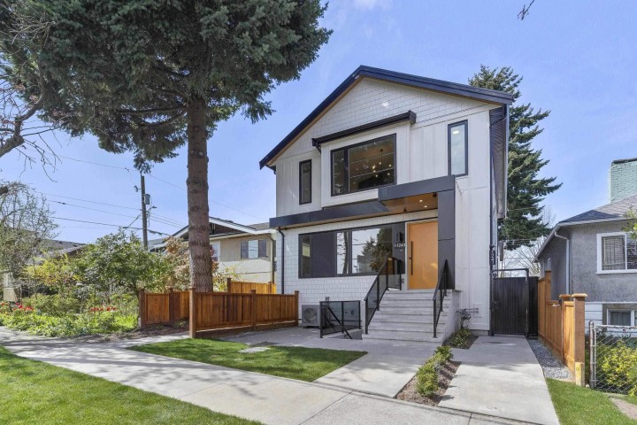 Photo 5 at 1 - 1243 Nootka Street, Renfrew VE, Vancouver East