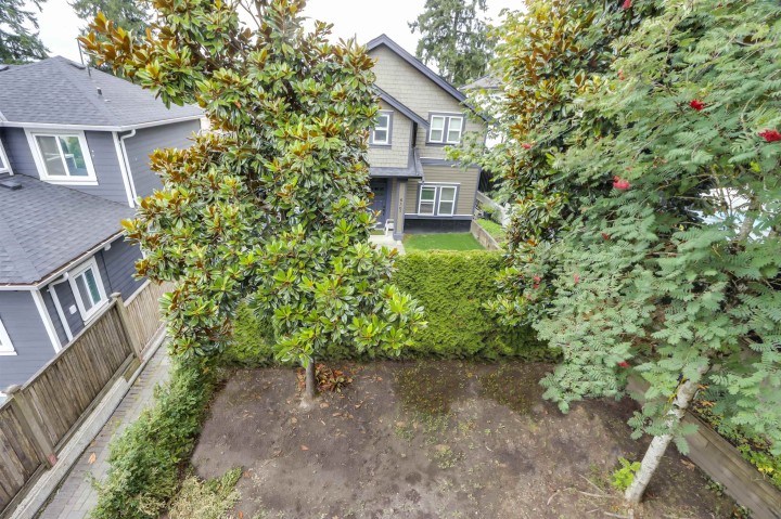 Photo 12 at 8363 Victoria Drive, South Marine, Vancouver East