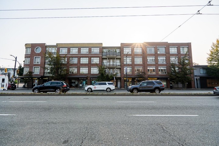 Photo 27 at 303 - 2828 Main Street, Mount Pleasant VE, Vancouver East