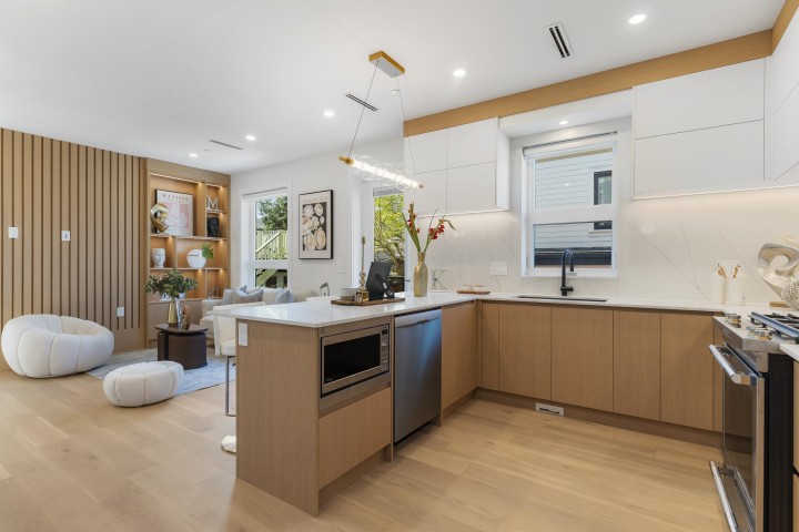 Photo 17 at 2 - 1243 Nootka Street, Renfrew VE, Vancouver East