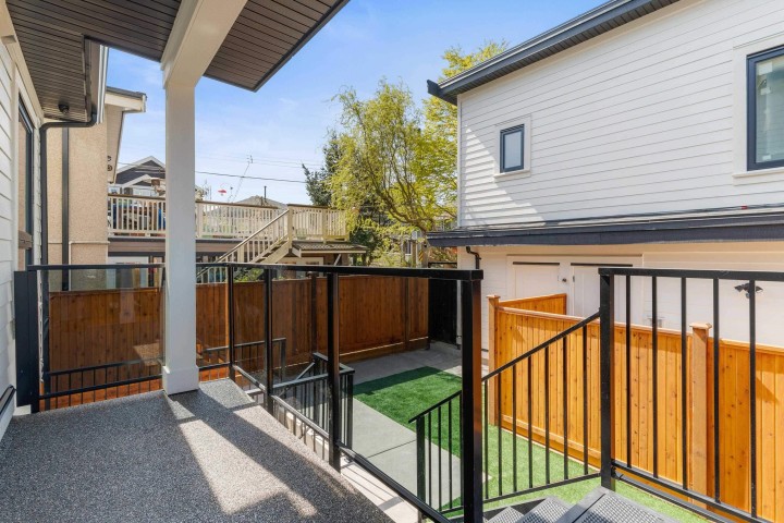 Photo 38 at 2 - 1243 Nootka Street, Renfrew VE, Vancouver East