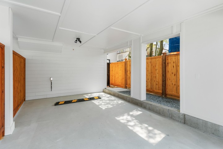 Photo 33 at 2 - 1243 Nootka Street, Renfrew VE, Vancouver East