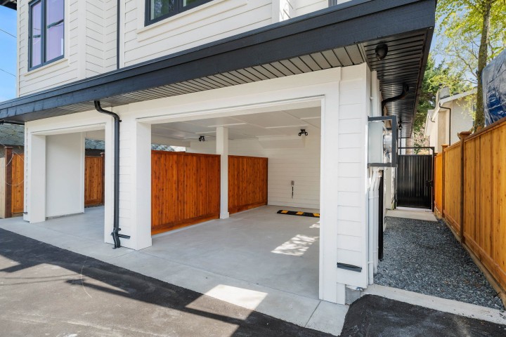 Photo 35 at 2 - 1243 Nootka Street, Renfrew VE, Vancouver East