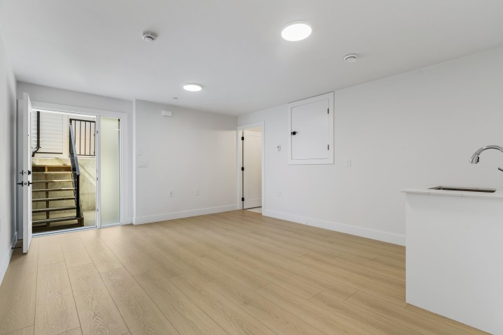 Photo 31 at 2 - 1243 Nootka Street, Renfrew VE, Vancouver East