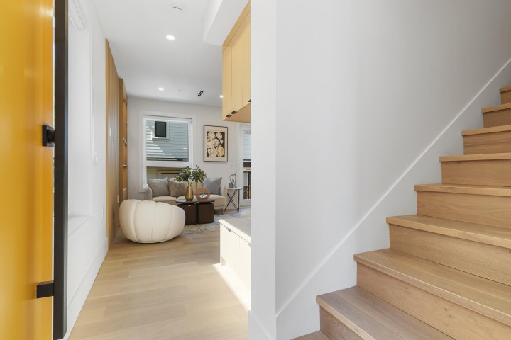 Photo 8 at 2 - 1243 Nootka Street, Renfrew VE, Vancouver East