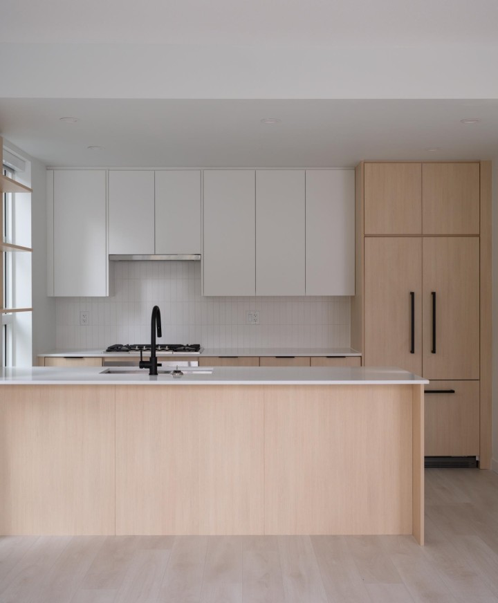 Photo 5 at 211 - 2045 Heritage Park Lane, Seymour NV, North Vancouver