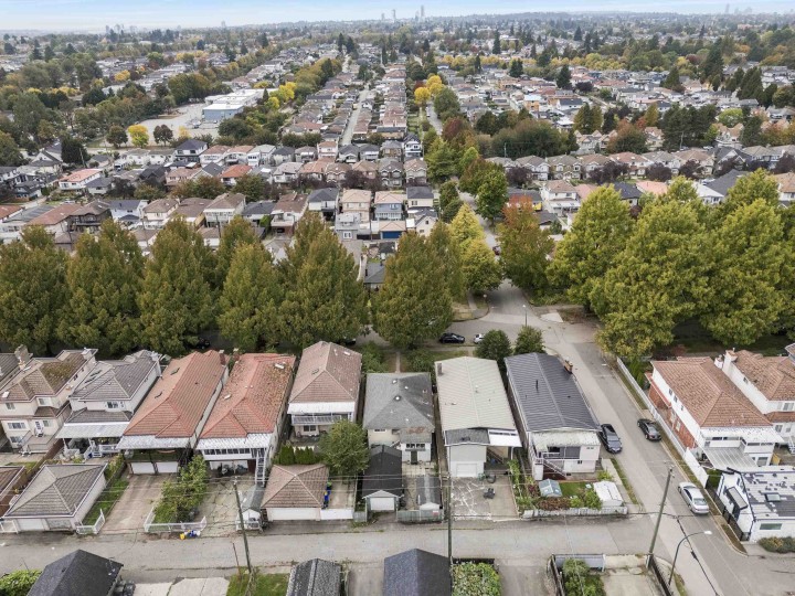 Photo 36 at 5828 Kerr Street, Killarney VE, Vancouver East