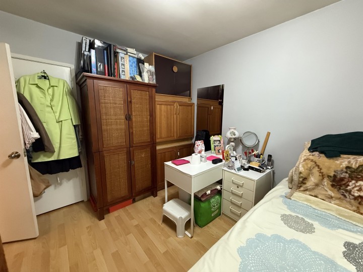 Photo 11 at 5828 Kerr Street, Killarney VE, Vancouver East