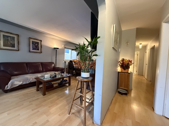 Photo 8 at 5828 Kerr Street, Killarney VE, Vancouver East