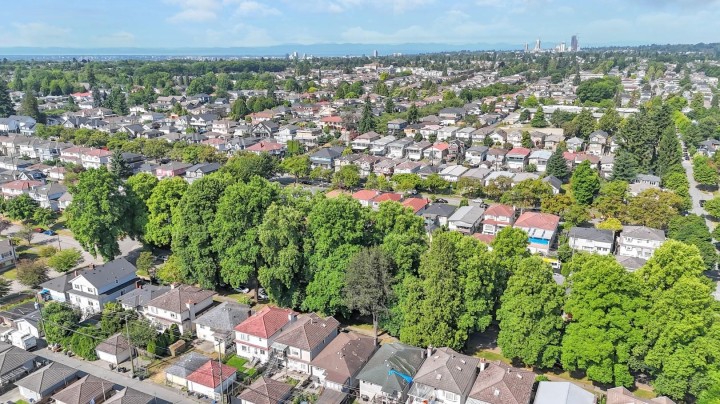 Photo 7 at 5338 Chambers Street, Collingwood VE, Vancouver East