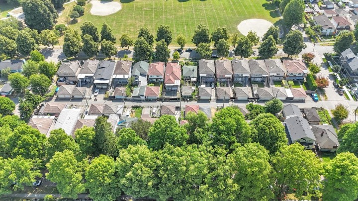 Photo 11 at 5338 Chambers Street, Collingwood VE, Vancouver East