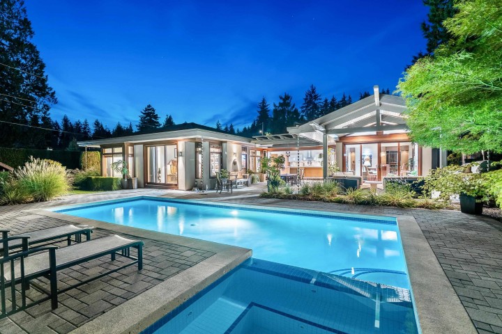 Photo 2 at 389 Moyne Drive, British Properties, West Vancouver