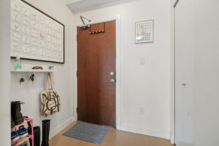 Photo 3 at 715 - 221 Union Street, Strathcona, Vancouver East