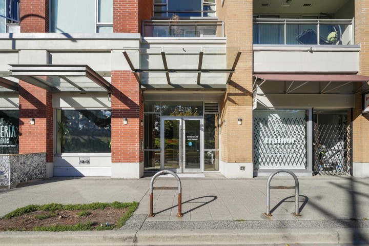 Photo 1 at 715 - 221 Union Street, Strathcona, Vancouver East